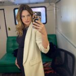 Sabrina Seara Instagram – Desliza ➡️🤭

Como actriz me ha tocado Interpretar varias veces a una embarazada 
Pero primera vez estando embarazada  me toca interpretar a una que no lo está 🙈 

Y vaya que si ha sido todo un reto …. 
Ya pronto les contaré de que se trata 🎬 

No es por nada pero las mujeres somos una cosa muy INCREÍBLE ✨✨ 

#noseaslocachica Televisa San Ángel