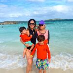 Sabrina Seara Instagram – No importa donde y cuándo pero siempre juntos 💞🌊☀️ mis personas favoritas. 

Aunque si es en el crucero más grande del mundo mejor😂
#iconoftheseas #royalcaribbeancruise Cococay, Bahamas
