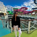Sabrina Seara Instagram - Primer zarpe del Barco más grande del mundo “Icon Of The Seas” Gracias @royalcaribbean @royalcaribbeanlatam por la invitación. Que comience la aventura y diversión 🤩 Embajadores Royal 🚀
