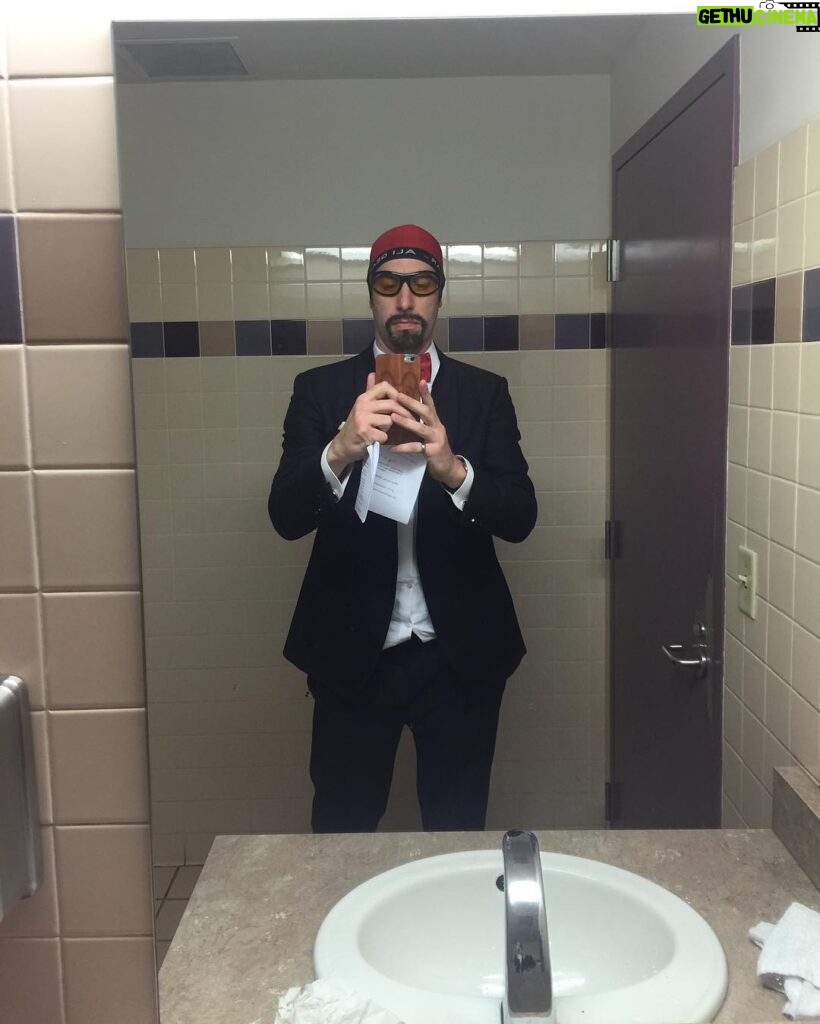 Sacha Baron Cohen Instagram - Backstage disabled toilet at #Oscars #Grimsbymovie
