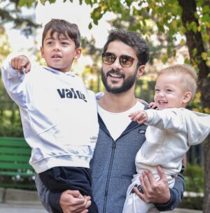Saed Soheili Instagram - Here we are! 😉💪🏽
🇫🇷🇮🇷

عکس از دوست عزیزم سمیرا
@samira_bakhtiary