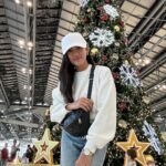 Safa Kabir Instagram - Wishing you all a Merry Christmas 🎄 and a New Year filled with hope, health, and happiness 🫶🏻