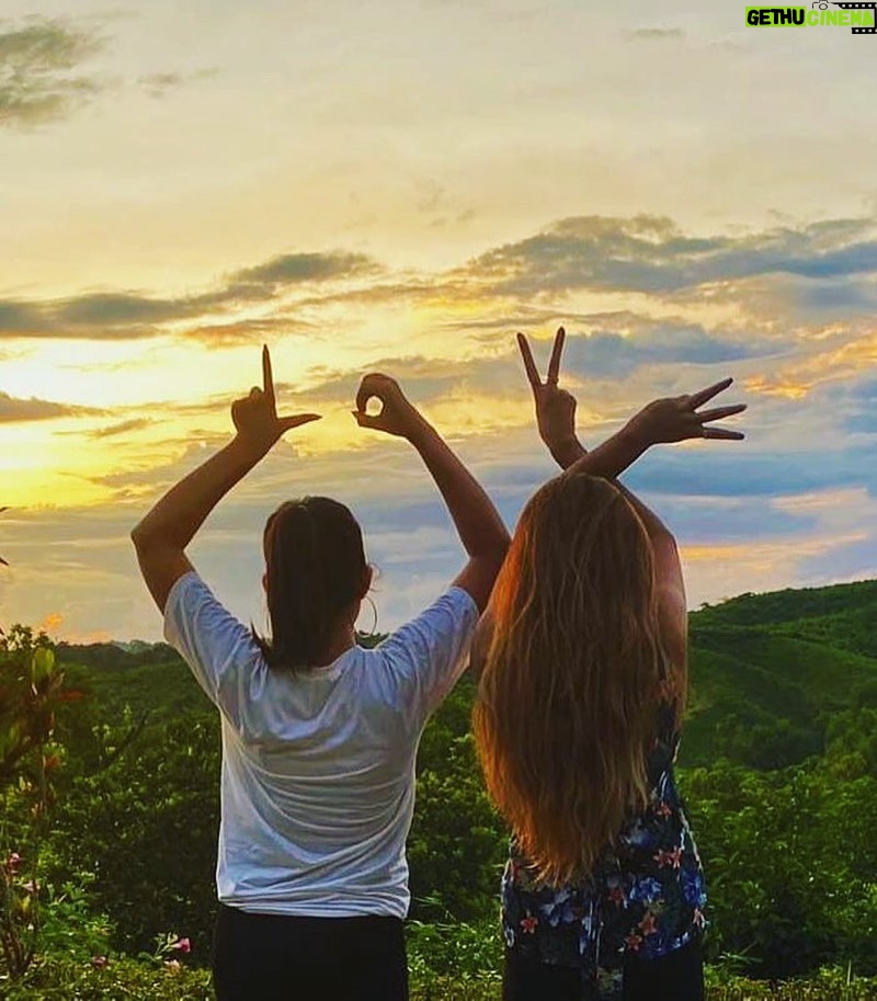 Safa Kabir Instagram - Happy Friendship day everyone 💛💜