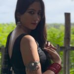Safa Kabir Instagram - এ মন আজি কেন এত চঞ্চল? যেন সখী নিভৃত সে সুগন্ধে যেন সখী নিভৃত সে সুগন্ধে মাতোয়ারা নীরবে বনাঞ্চল এ মন সখী কেন এত চঞ্চল?