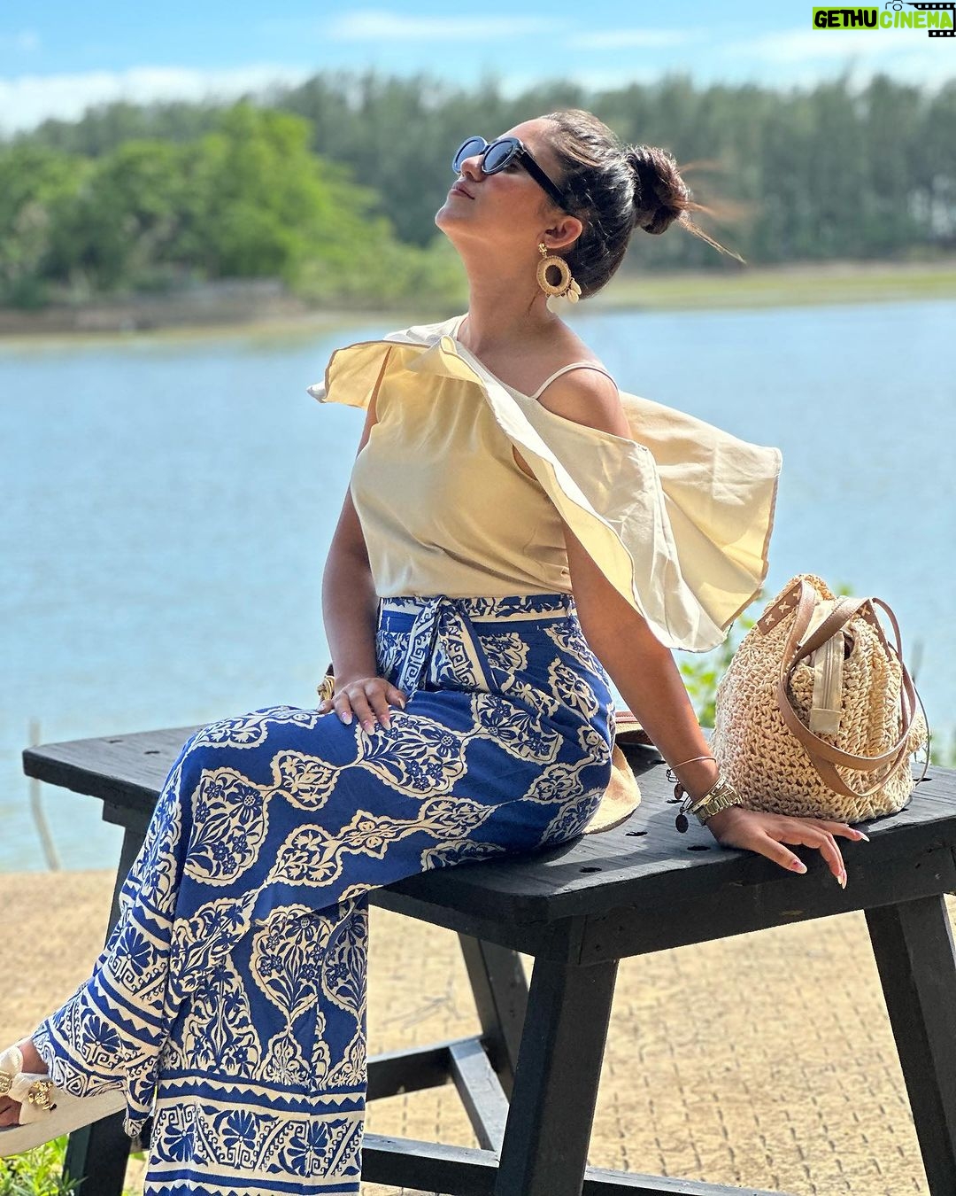 Safa Kabir Instagram - Sunshine state of mind.