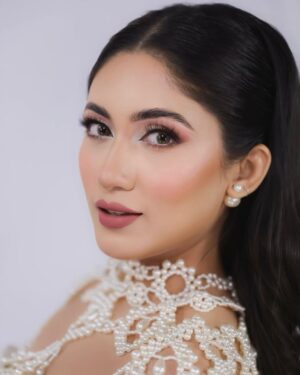 Safa Kabir Instagram - Celebrating the epitome of glamour with @helesya.official by @festivibe.official at the Meril Prothom Alo Awards. This off-shoulder fish-cut tulle gown, adorned with a floral pearl incrusted masterpiece by Helesya Couture
MUA- @splendorbyab 
Loved this soft and soothing makeover 
Looks so refreshing
Isn’t it? 
If you guys like this look then don’t forget like, comment and share it with others.