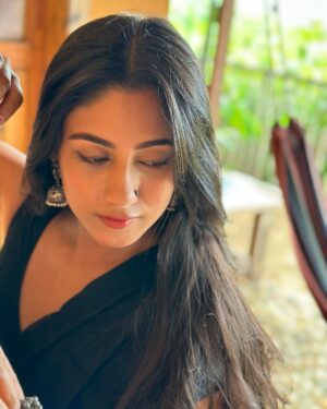Safa Kabir Instagram - অসীম প্রেম একমাত্র সত্য। বাকি সবই মায়া!!

Captured by @subrina.irine