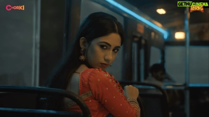 Safa Kabir Instagram - টিকিট কাটা শেষ! বাসে উঠার অপেক্ষা! ১ ফেব্রুয়ারি চরকিতে আসছে মোহাম্মদ নাজিম উদ্দিন-এর গল্প অবলম্বনে Chorki Original Series ‘টিকিট’। পরিচালনায় ভিকি জাহেদ। #Chorki #FilmFunFoorti #TIKIT #OriginalSeries #SiamAhmed #SafaKabir #ManojPramanik #Sentu #VickyZahed