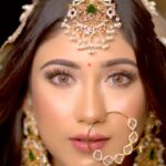 Safa Kabir Instagram - Recently worked with @drkashfiaa.jdofficial It was an amazing experience to work with Kashfiaa apu, loved your jewelry collection hope everyone loves it too. Go check out Kashfiaa jewelry designer collection. Jewelry from Kashfiaa-Jewelry Designer