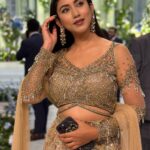 Safa Kabir Instagram - It was a bright golden event! Wearing: @butterflybyshagufta