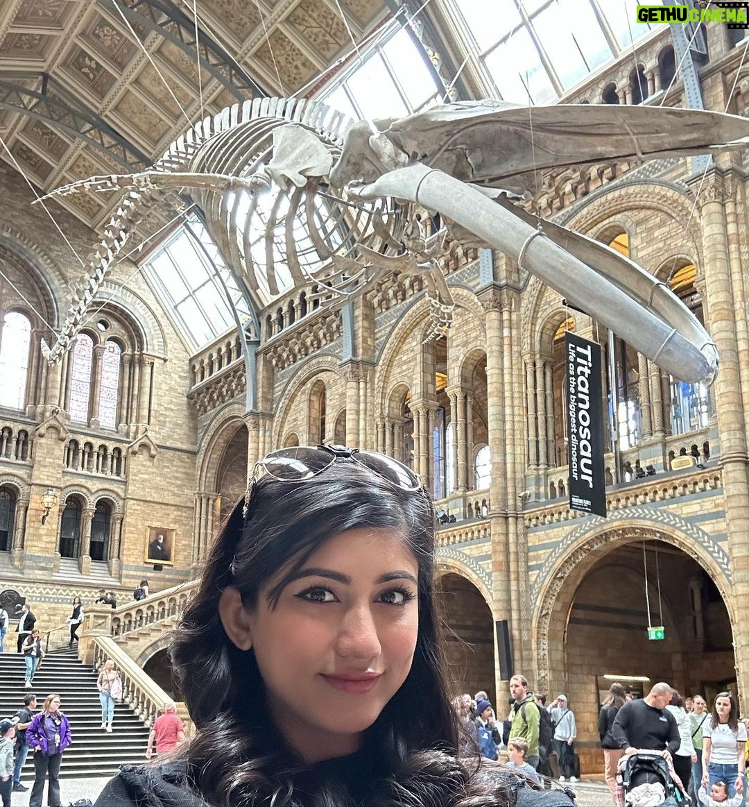 Safa Kabir Instagram - It was an amazing experience in natural history museum London. Natural History Museum, London