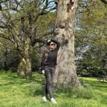 Safa Kabir Instagram - Bright sunny day 😊 Birmingham, United Kingdom