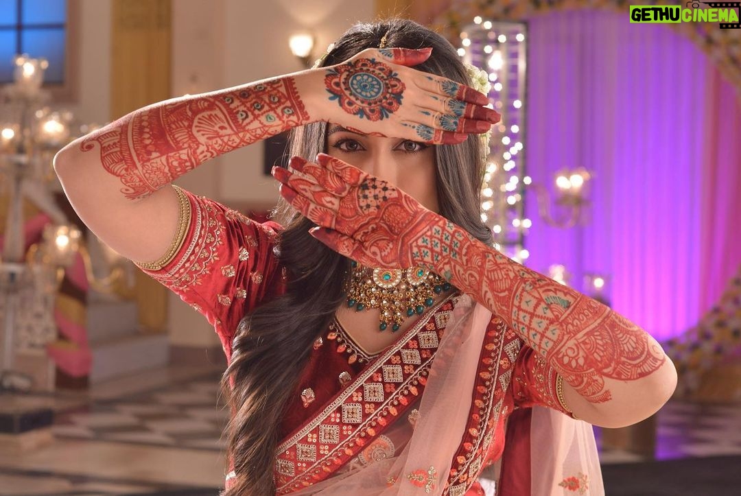 Safa Kabir Instagram - Eid Mubarak everyone 🌸