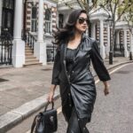 Safa Kabir Instagram - Slaying in Black, not looking Back.