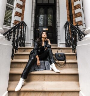 Safa Kabir Instagram - Slaying in Black, not looking Back.