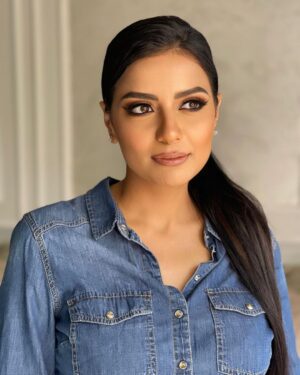 Sahar Al Sayegh Instagram - š
Makeup @dina_aziz_makeupartist