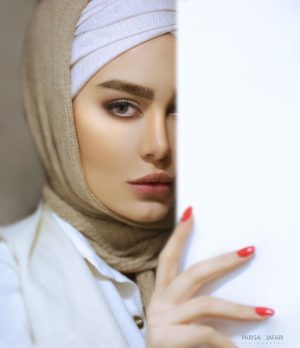 Sahar Ghoreyshi Instagram - 🤍

تو تنها نیستی
تو از همه طرف با خدا احاطه شدی 
🙌🏼#youtube