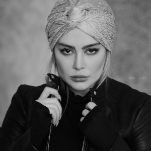 Sahar Ghoreyshi Instagram - اگر روياى خودتو نسازى
يكى استخدامت ميكنه تا روياش رو بسازى
🙌🏼♾#9