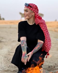 Sahar Ghoreyshi Instagram - ميدونى ! ترس مثل آتيشه اگه كنترلش نكنى ميسوزونتت#پرواز