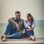 Sai Tamhankar Instagram - Marine Drive talks.❤️ Whom would you spend your time with here, talking endlessly? Let us know.. #srideviprassana #saitamhankar #siddharthchandekar #tipsmarathi #tipsfilms Mumbai, Maharashtra