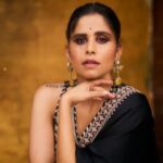 Sai Tamhankar Instagram - मकरसंक्रांतीच्या हार्दिक शुभेच्छा ! #saitamhankar #black #myhappycolor #saree #sixyards #magician #mhj