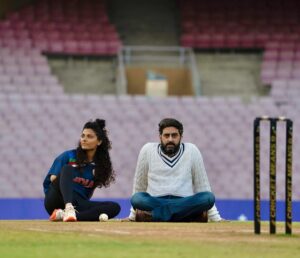 Saiyami Kher Instagram - Happy Birthday coach! 
Wish the world had more people as kind as you @bachchan 😊