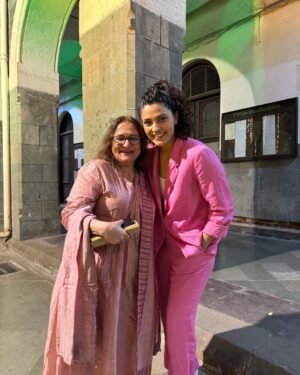 Saiyami Kher Instagram - For every little girl her first hero is always her father. I was no different. He loved his college. Xaviers not only looked like Hogwarts but it felt magically listening to my father describe it. So studying at Xaviers was always a dream. 82% was never going to be enough to get me admission there. But sport & my sister came to my rescue. My state level badminton certificates attested, my sister stood in queue & lo behold my name was on the sports quota list at St. Xaviers college. My proud father drove me from Nasik for my investiture ceremony. He couldn’t contain his excitement. The moment I stepped into Xaviers I realised why. My father took me along showing me his class & the terrace, like he was showing me his childhood house. I immediately felt at home. 
I didn’t realise how much this college was moulding me into what I am. I spent the 5 best years of my life having fun. Malhar security,playing 9 sports, soaking in the music theatre & in between this studying. I learnt how to dream, to live, to love to fight for what is right, to become a better person. Xavier’s was not a college it was a way of life. 
When I passed out,I immediately started modelling & auditioning for films. I realised how the world outside is not Xaviers, its not such a happy place. People are not kind, life is not fair & the struggle is real. But my professors had prepared me well. My friends have been my support system everytime I have been down. So for me making my family,friends & teachers proud always remains my first goal. 
A few days ago I was called to college where they felicitated me for Ghoomer. This time around I drove my father from Nasik. My professors met me with their eyes filled with pride. My father took me around again showing me same the class & the same terrace, this time it took longer, I had to share my memories as well. He watched me go up on stage, heard all the kind words of praise & couldn’t contain his excitement, with tears flowing down his cheeks. My first hero was very proud of me. I hope I can continue to make him, my family, friends & teachers feel proud. I have a long long way to go, but this part of my life, this little part, is called HAPPINESS ❤️