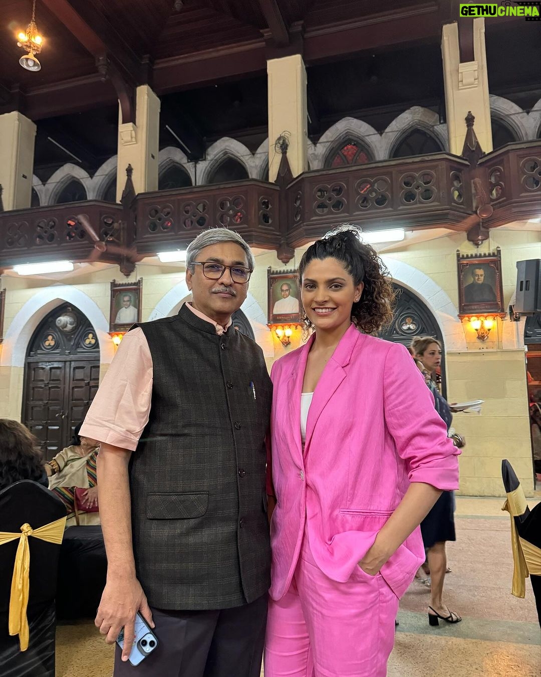 Saiyami Kher - 29.2K Likes - For every little girl her first hero is always her father. I was no different. He loved his college. Xaviers not only looked like Hogwarts but it felt magically listening to my father describe it. So studying at Xaviers was always a dream. 82% was never going to be enough to get me admission there. But sport & my sister came to my rescue. My state level badminton certificates attested, my sister stood in queue & lo behold my name was on the sports quota list at St. Xaviers college. My proud father drove me from Nasik for my investiture ceremony. He couldn’t contain his excitement. The moment I stepped into Xaviers I realised why. My father took me along showing me his class & the terrace, like he was showing me his childhood house. I immediately felt at home.
I didn’t realise how much this college was moulding me into what I am. I spent the 5 best years of my life having fun. Malhar security,playing 9 sports, soaking in the music theatre & in between this studying. I learnt how to dream, to live, to love to fight for what is right, to become a better person. Xavier’s was not a college it was a way of life.
When I passed out,I immediately started modelling & auditioning for films. I realised how the world outside is not Xaviers, its not such a happy place. People are not kind, life is not fair & the struggle is real. But my professors had prepared me well. My friends have been my support system everytime I have been down. So for me making my family,friends & teachers proud always remains my first goal.
A few days ago I was called to college where they felicitated me for Ghoomer. This time around I drove my father from Nasik. My professors met me with their eyes filled with pride. My father took me around again showing me same the class & the same terrace, this time it took longer, I had to share my memories as well. He watched me go up on stage, heard all the kind words of praise & couldn’t contain his excitement, with tears flowing down his cheeks. My first hero was very proud of me. I hope I can continue to make him, my family, friends & teachers feel proud. I have a long long way to go, but this part of my life, this little part, is called HAPPINESS ❤️