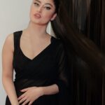 Sajal Ali Instagram - Stylist: @aarindanoor Sari: @zarub.official