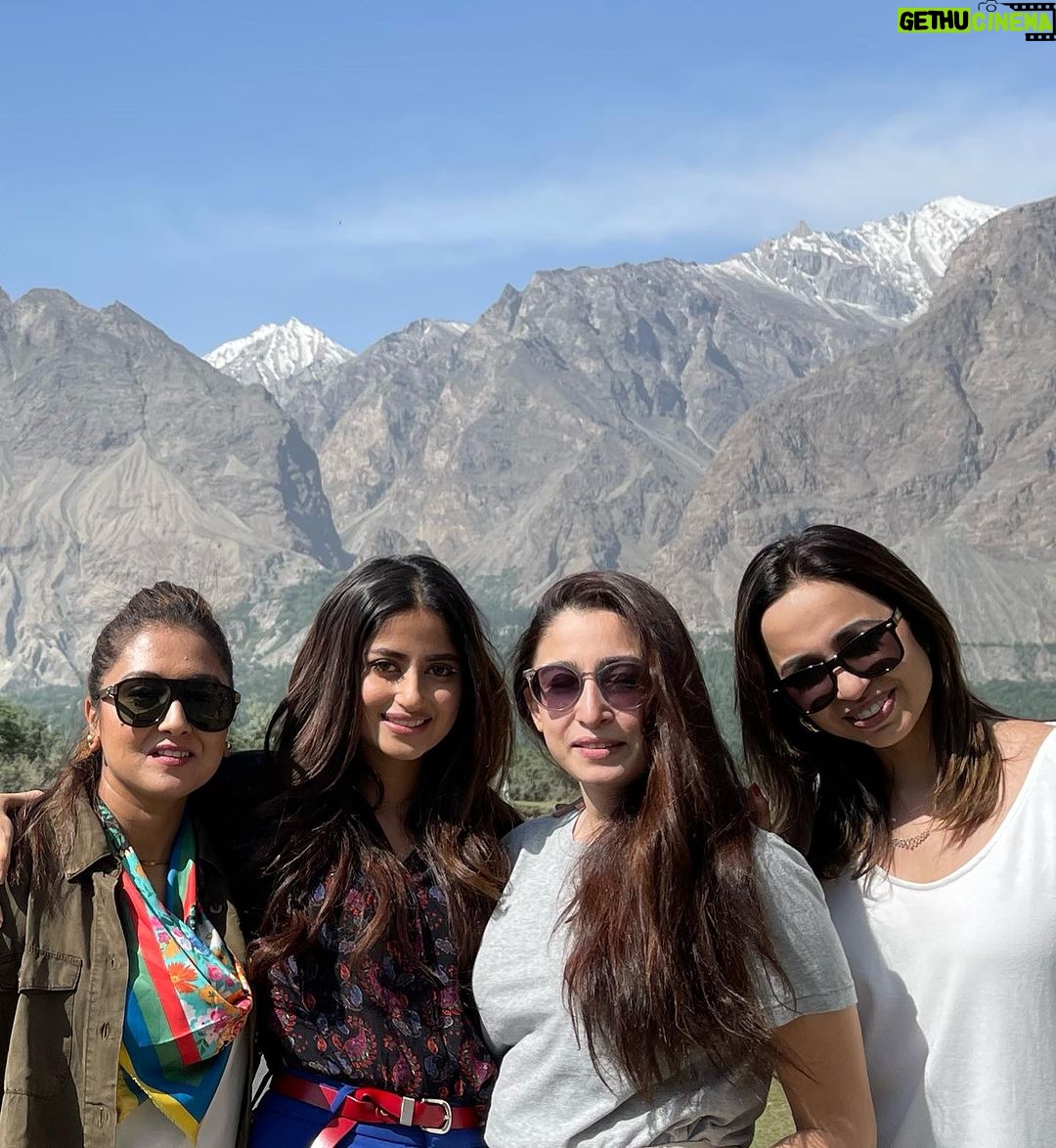 Sajal Ali Instagram - When I visited one of the most beautiful places of Pakistan #skardu 🤍 #mybeautifullpakistan🇵🇰 @mubsher.bhatti @mavikayani @maria_mahesar