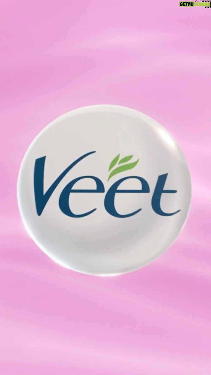 Sajal Ali Instagram - Finally revealing my secret to getting silky smooth skin for the entire month…use @VeetPakistan cold wax strips! Just follow the 3 simple steps shown to stay #HameshaReady. Order now from Daraz or Pandamart with my code “JustVeetIt” to save Rs. 100. #JustVeetIt