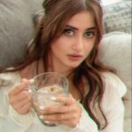 Sajal Ali Instagram - 🫡 Durefishan ki khwahish par posting this one. 🌹