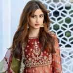 Sajal Ali Instagram - @maryamhussain_official Unstitched Wedding Collection, Gulaab, is up for grabs. Simply magical embroideries with stunning embellishments ✨ #GulaabByMaryamHussain #Gulaab #MaryamHussain #Meer #MHFestive #MHWedding #WeddingCollectionMaryamHussain Photographer: @kashifqadri Jewellery: @allurebymht Hair & makeup: @nabila_salon @zeeshu_mua @hairbyawais @hashu_stylist Location: @yasser.sadiq_ @maria_mahesar