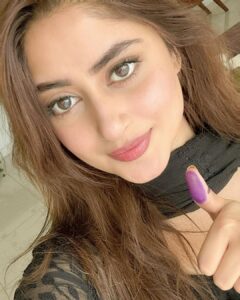 Sajal Ali Instagram - Cast your vote for the betterment of our country. #makeyourvoicecount #election2024 🇵🇰