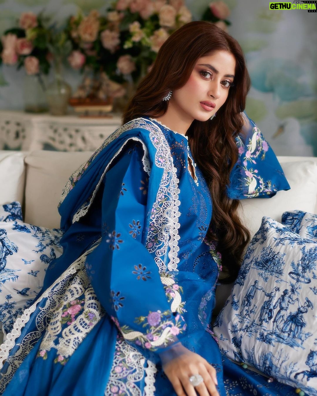 Sajal Ali Instagram - Introducing the most luxurious wardrobe by @elaf.premium , the luxurious collection of 15 breath taking designs which is a perfect choice for this eid season. Prebook starts on March 7 at 7PM. www.elafpremium.com #elaf #eid #edit #luxury #festive #lawn #unstitched
