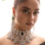 Sajal Ali Instagram - As the proud brand ambassador, I am thrilled to share with you the incredible collection that sparkles with elegance and craftsmanship. Haroon Sharif jewellers; a word of timeless beauty and sophistication 💫 #adornedbySajal #haroonsharifjewellers #Myjewellers #SajalAli #GoldandDiamondMagic 💍✨