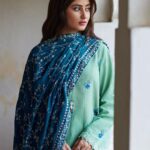 Sajal Ali Instagram - The timeless and harmonious Khaddar Linen Collection by @crossstitch_official is LIVE for Pre-booking! Launching Instores on 21st October ‘23! 🌸 #crossstitchgirls #crossstitchpk #unstitched #CSelflove #khaddar #linen #csxsajal #sajalali