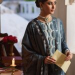 Sajal Ali Instagram - @crossstitch_official Khaddar-Linen ‘23 Prebooking Starts on 19th October ’23 at 3:00 PM (PST) #crossstitchgirls #crossstitchpk #unstitched #linen #khaddar #crossstitch #cselflove #wintercollection #embroidered #crossstitchwinter #unstitchedcollection #awinterstory #crossstitchxsajalaly @nadirfirozkhan