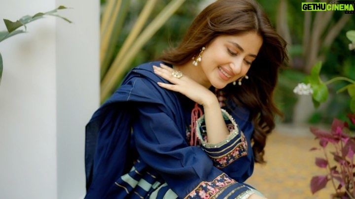 Sajal Ali Instagram - A collection that will make you fall in love, the same way as I did. Loving the new Winter Unstitched collection by ZELLBURY, curated just with the right fabrics and details! So swirl and twirl like I’m doing and embrace this season of winter. #RealFashion #RealPrice #WinterCollection #Unstitched @zellbury