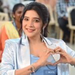 Sakshi Agarwal Instagram - @iamsakshiagarwal steals the spotlight as she makes a dazzling entry for Chennai Times Fresh Face Season 15 at SA arts & Science college! #FreshFace #ChennaiTimesFreshFace #Season15 #SakshiAgarwal