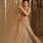 Sakshi Agarwal Instagram – Feeling elegant in golden abundance✨✨
.

Jewellery : @challani_jewellery 
Hmua: @murugeshmakeup_hair @shalini_hairartist 
Location: @crowneplazachn 
Designer: @dvasabyabhi 

.
#instagramreels #reelsinstagram #goldenlehenga #feelingbeautiful #goldengirl #sakshiagarwal #kollywood #beautymakeup #trendingreels #trendingnow Chennai, India