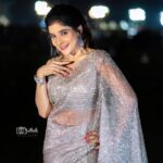 Sakshi Agarwal Instagram - The sun loved the moon so much, He died every night to let her breathe✨ . @samyakksarees @lakshana_priya_mua @fineshinejewels @sathish_photography49 . #kalaignar100 #kollywood #sareelove #sakshiagarwal #actress Chennai, India