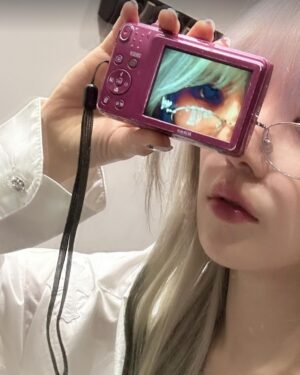Sakura Miyawaki Instagram - 🩶