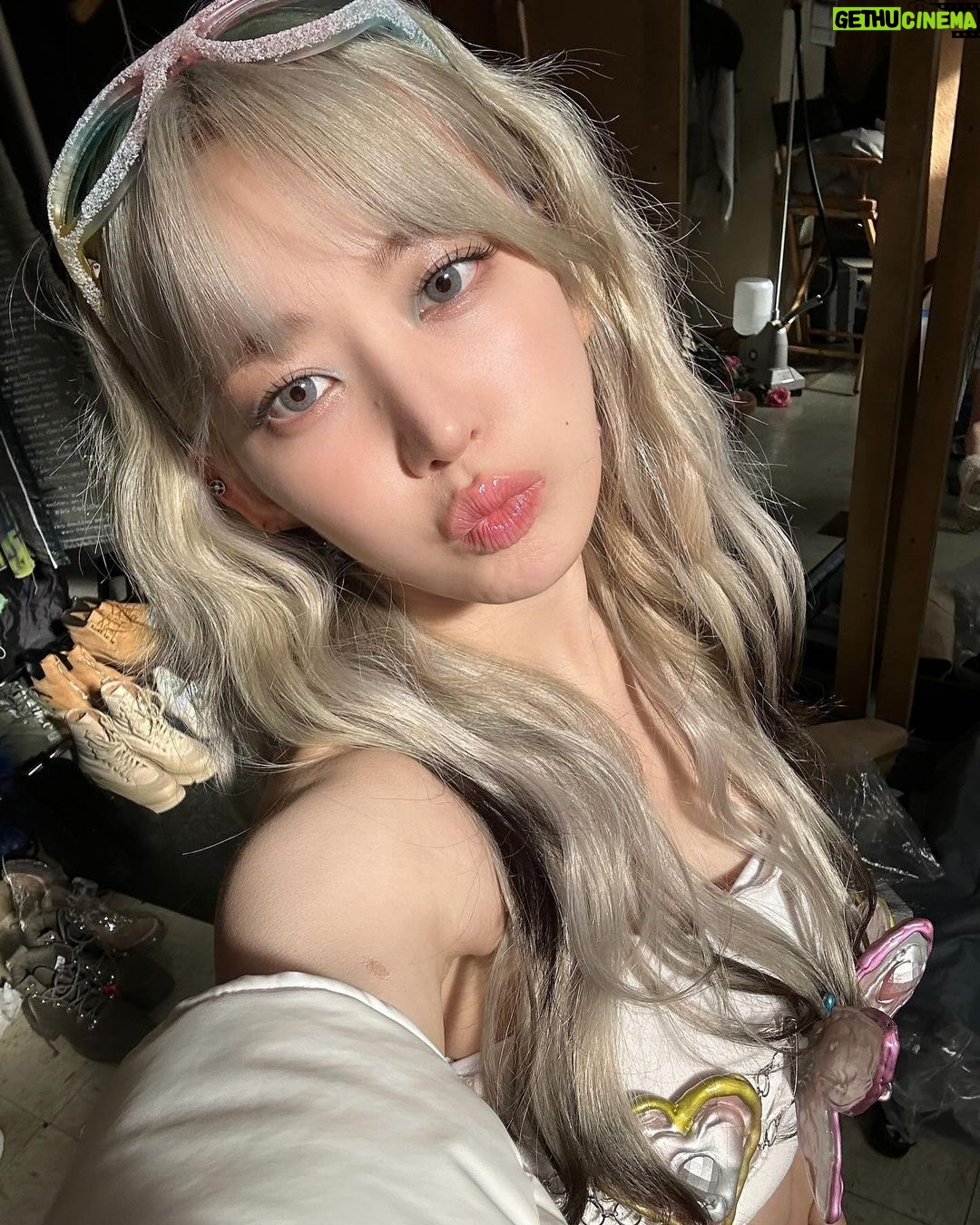 Sakura Miyawaki - 3 Million Likes - MAKE IT LOOK EASY
