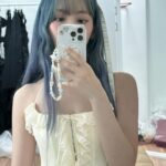 Sakura Miyawaki Instagram - FEATHERLY LOTUS