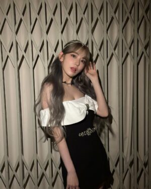 Sakura Miyawaki Instagram - Happy New Year!!!!