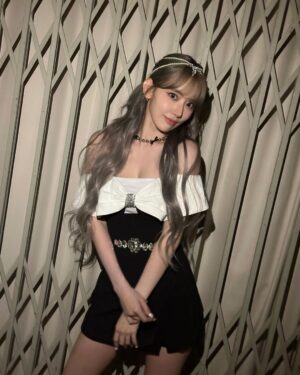 Sakura Miyawaki Instagram - Happy New Year!!!!