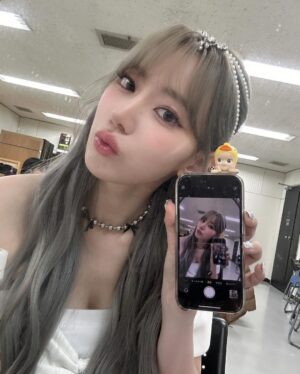 Sakura Miyawaki Instagram - Happy New Year!!!!
