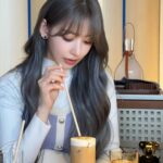 Sakura Miyawaki Instagram - LV🤎 #광고 #우리루이비통 #WooriLV