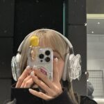 Sakura Miyawaki Instagram - 휴대폰위에 귀여미👼